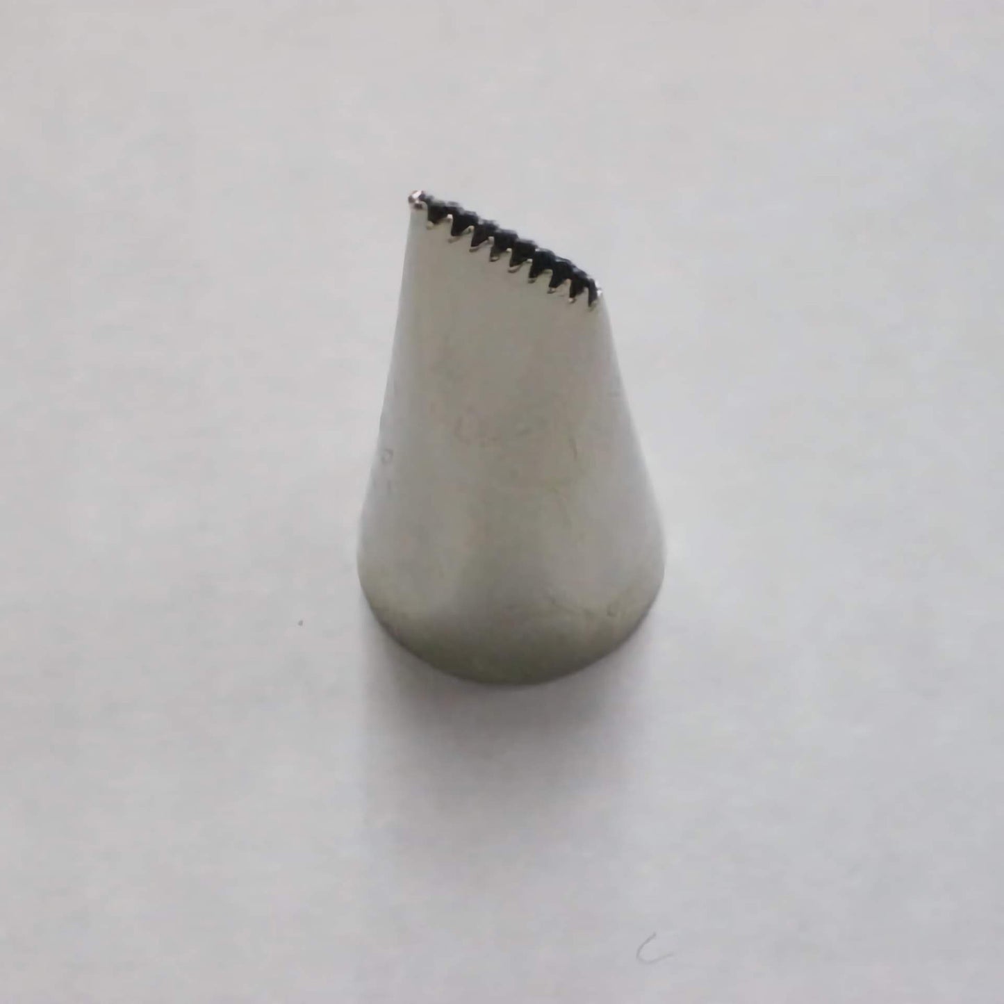 327 Basketweave Piping Tip