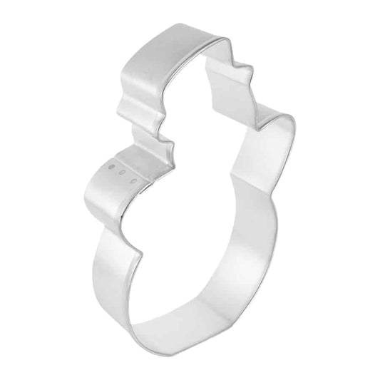 Side view of the 5-inch snowman cookie cutter showcasing its depth.