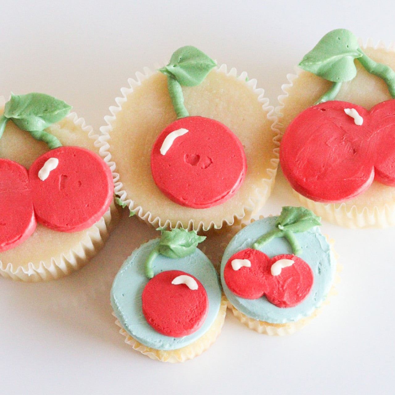 Colour-Mill-Oil-based-Food-Coloring-Red-Cake