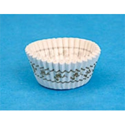 Round Danish petit four baking cups with fluted edges, 1-3/16 inch size, ideal for mini desserts and candy presentation – 100 count pack.