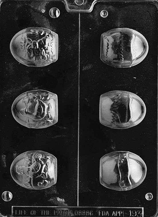 3D assorted decorative egg chocolate molds in small size.