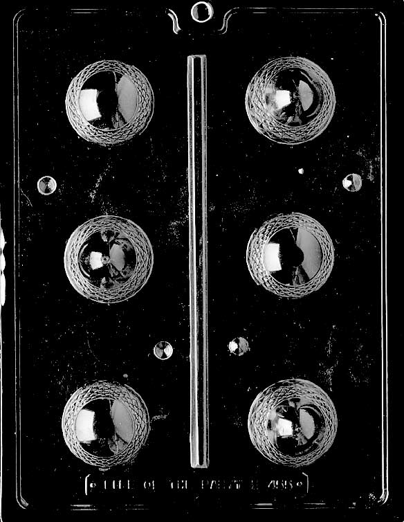 SMALL 3D CRYSTAL EGG mold with faceted egg shape for sparkling detail.