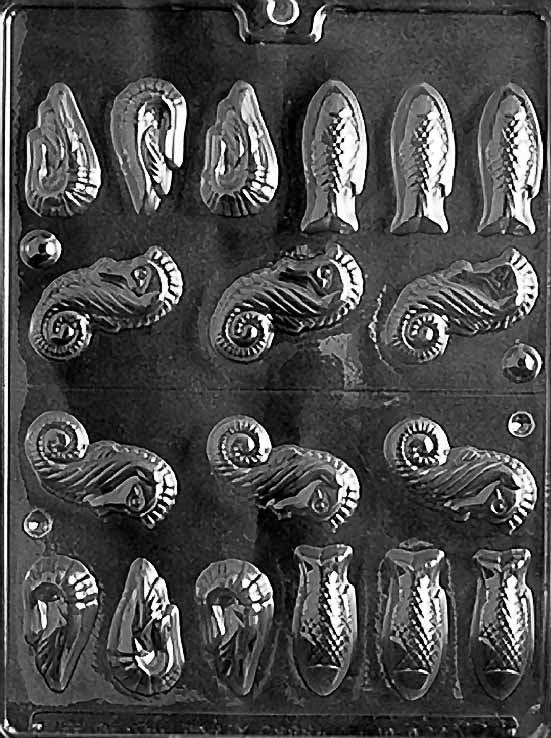Chocolate mold N018 3D Shrimp Seahorses and Fish with dimensional sea-themed cavities.