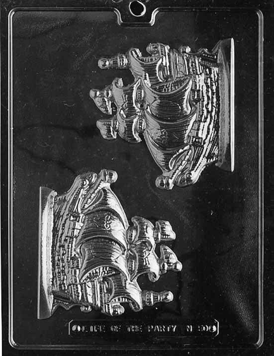N050 PIRATE SHIP chocolate mold with one large cavity depicting a sailboat with multiple sails and hull details.