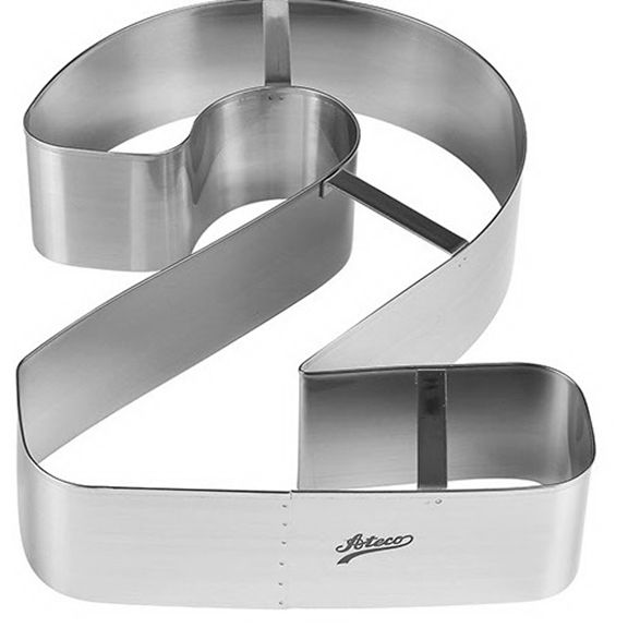 Ateco 6962 stainless steel number 0 cake cutter, featuring reinforcing cross-bar handles for stability and precise cutting.