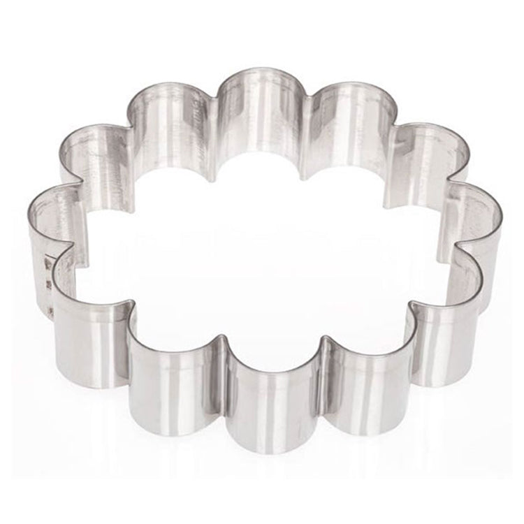 Stainless steel daisy/sunflower-shaped cookie cutter, 4 inches in size, designed for making flower-themed cookies.
