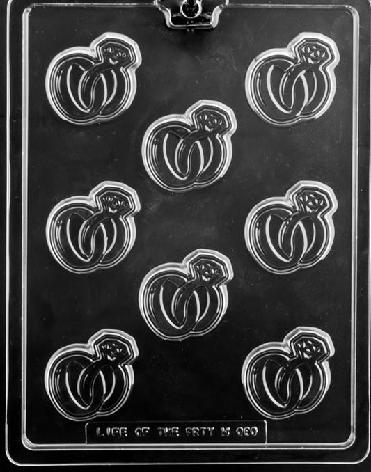 Diamond Rings Topper mold W080, delicate chocolate topper with two interlocked rings and faceted gems; slim profile.