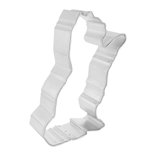 Side-angle view of the Playful Cat Cookie Cutter, highlighting its depth and ridged edges that add texture to the cat’s shape.