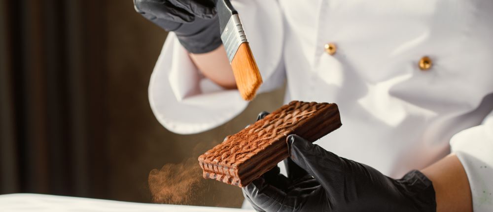 https://lynnscakeandcandy.com/cdn/shop/collections/20231020-Collections-Chocolate-Tools.jpg?v=1697854932&width=1500