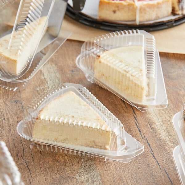 5" Clear Hinged Pie Slice/Cake Slice Container with Low Dome Lid