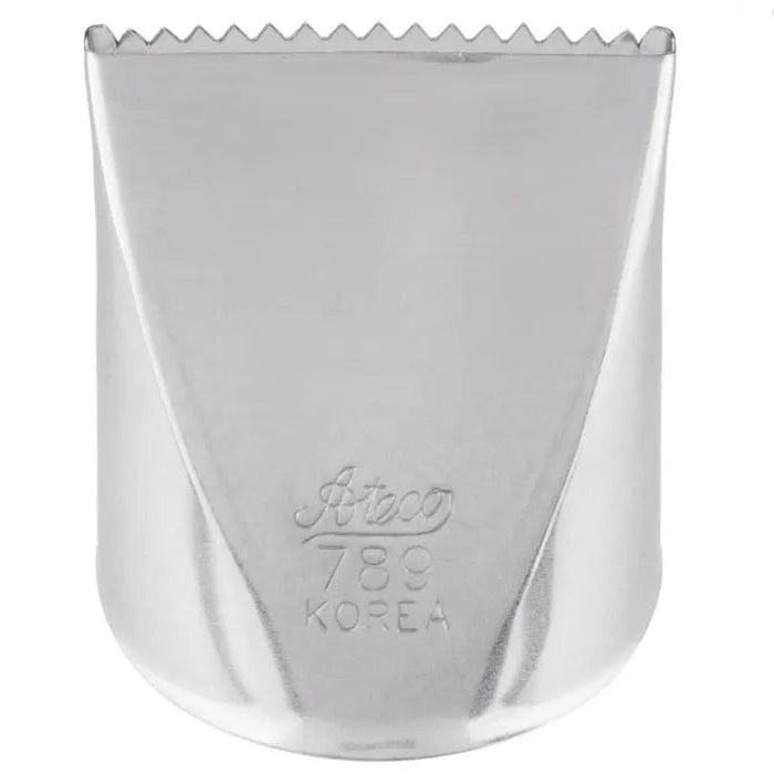 Close-up of the Ateco 789 Cake Icer Tip, featuring a wide opening for quick cake icing.