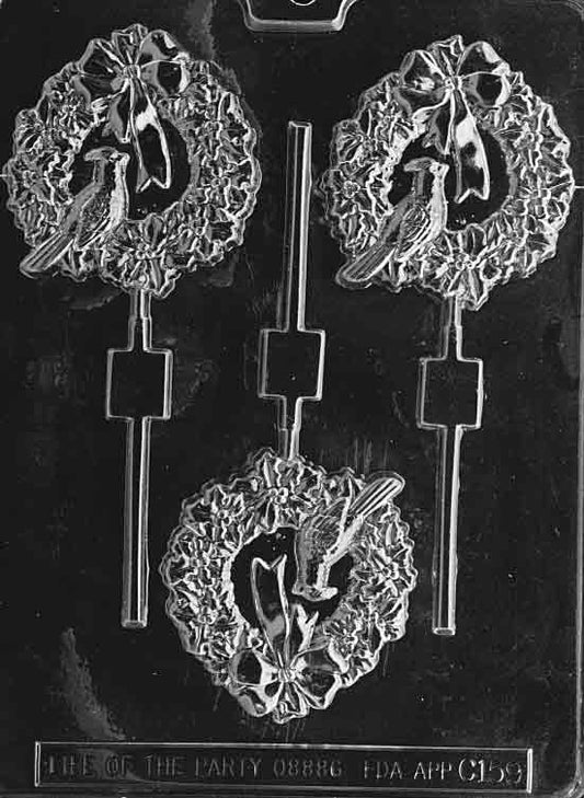 Image of WREATH WITH CARDINAL mold with circular wreath wrapped around perched cardinal and bow