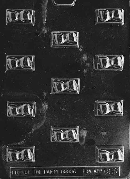 BOW PACKAGE mold showing tiny wrapped gift with bow