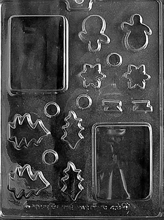 Mold showing a full Christmas or winter scene