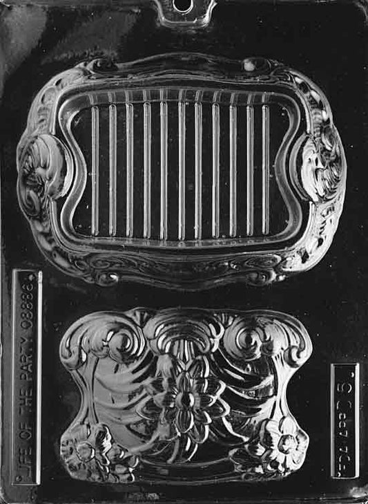Oval chocolate mold shaped like candy dish