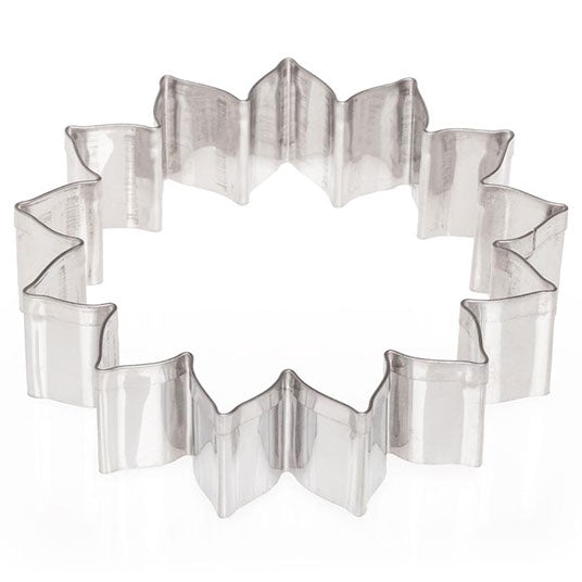 4-inch stainless steel dahlia-shaped cookie cutter, perfect for creating elegant floral cookies and fondant decorations.