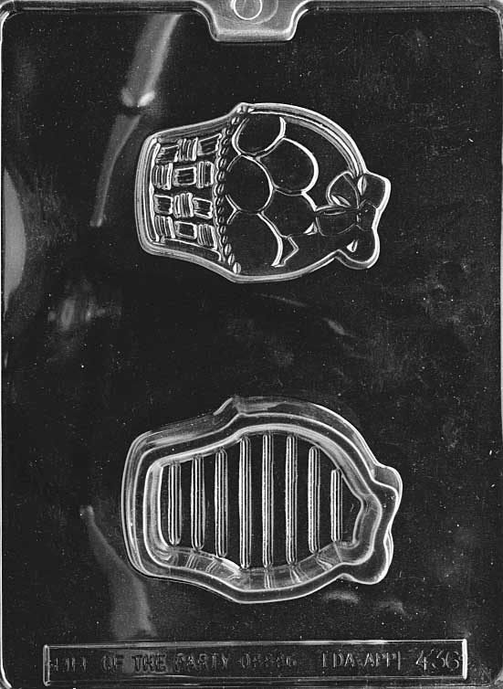 EASTER BASKET POUR BOX mold with woven basket shape designed to hold treats.