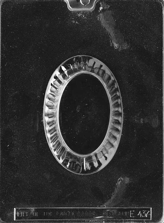 OVAL BASKET mold with deep oval basket and woven texture.