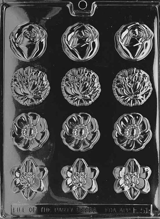 ROUND FLOWER MINTS mold featuring round chocolates with floral embossed designs.