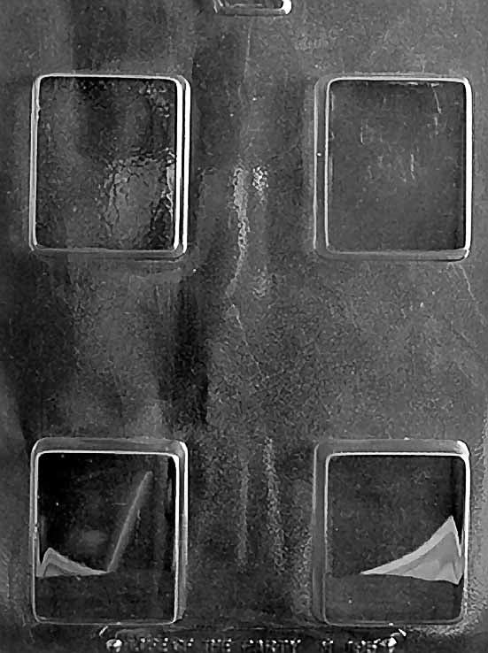 Chocolate mold M195 2 oz Rectangular Bar with smooth rectangular cavity design.