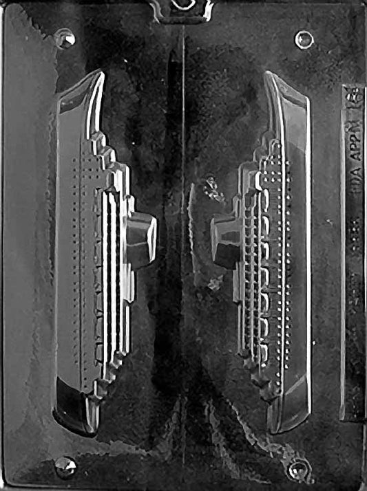 Chocolate mold N016 Ocean Lines 3D with dimensional ship-shaped cavities.