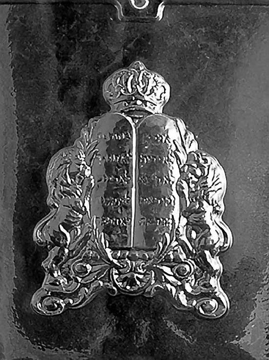 R040 10 COMMANDMENTS chocolate mold with large plaque shaped like twin tablets featuring engraved lines.