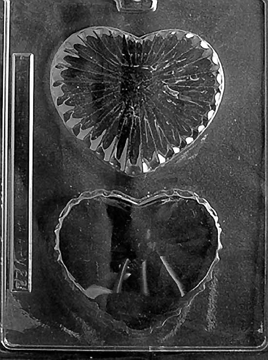 HEARTS CANDY DISH-NOT POUR B chocolate mold with heart-shaped candy dish cavity; clear mold.