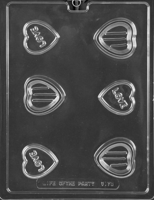 SMALL LOVE HEART POUR BOX mold with cavities for lid and base; heart-shaped design.