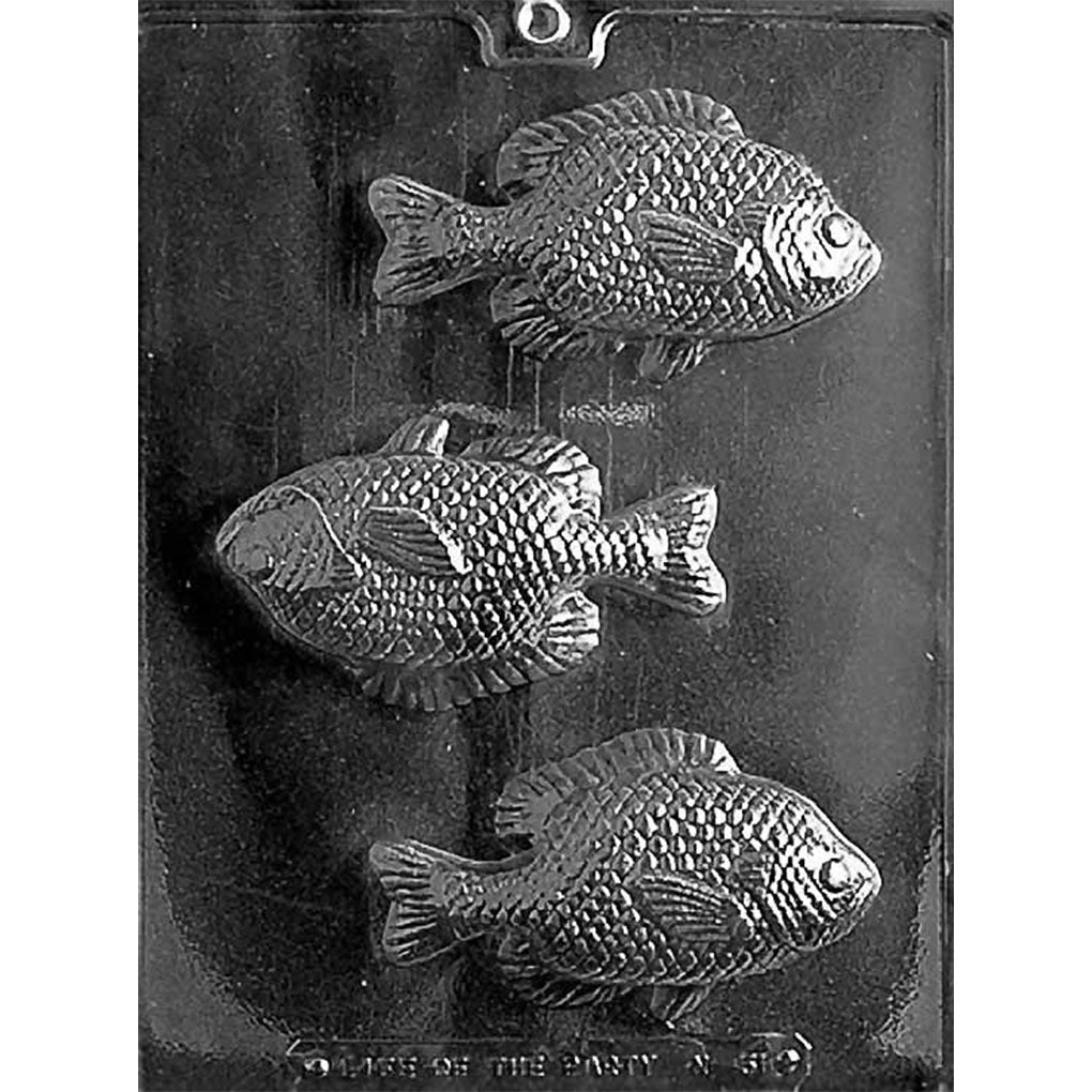 Large sunfish chocolate mold with 3 detailed fish cavities featuring scales, fins, tails, and facial details
