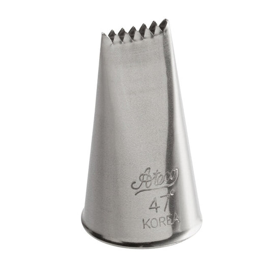 Ateco 47° basketweave piping tip with serrated edges on both sides of the opening, engraved with Ateco branding and size markings.