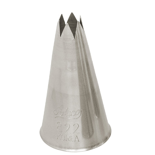 Ateco Piping Tip #822, a medium-sized open star tip with a 0.35-inch opening, perfect for piping detailed swirls, rosettes, and borders on cakes and cupcakes.