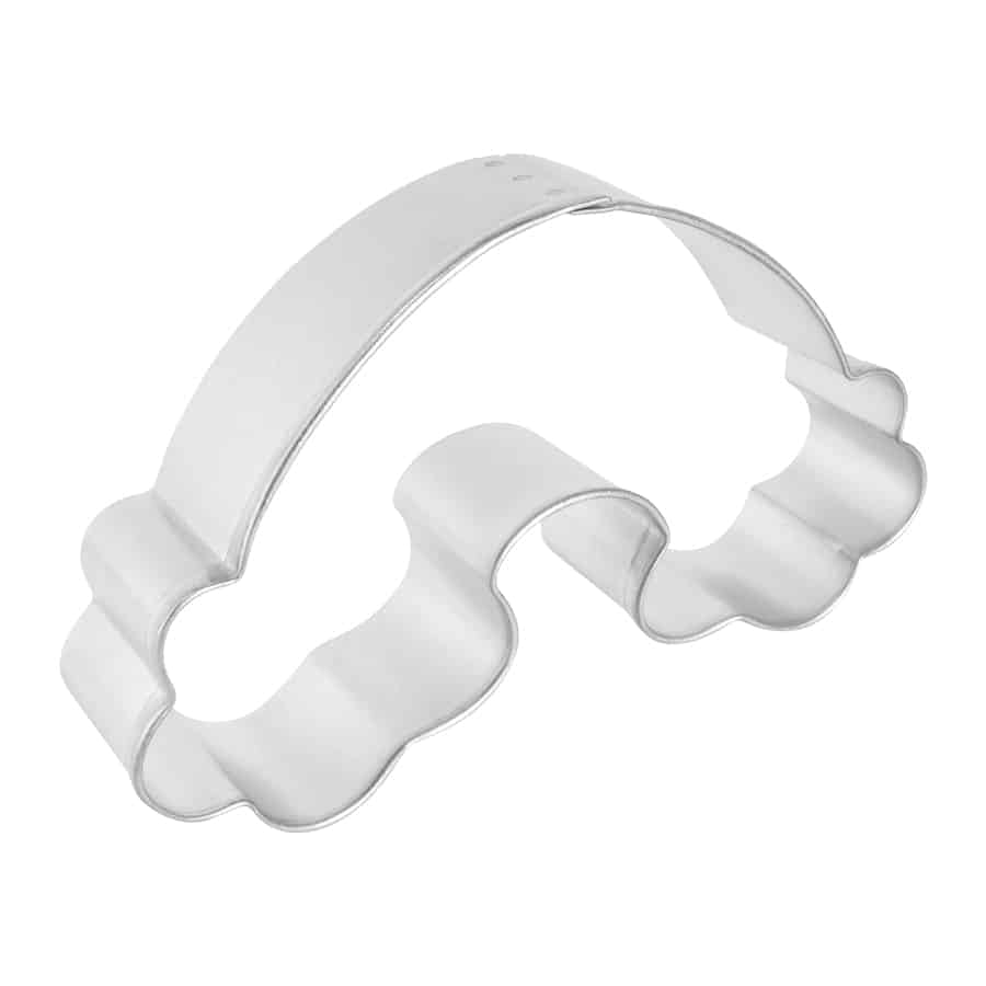 Side View of Rainbow Cookie Cutter, 4.75 inches.