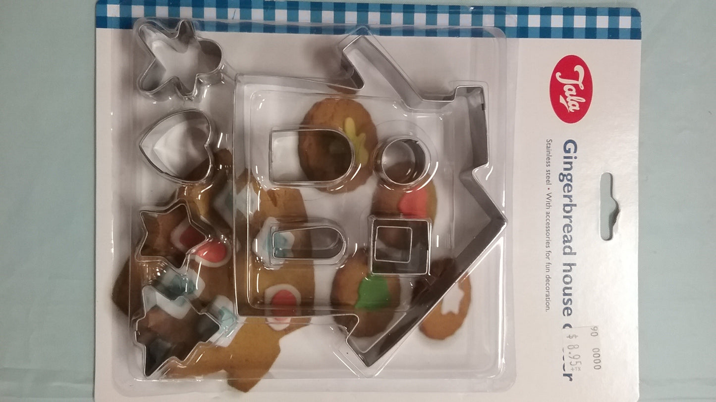 Detailed Gingerbread House Cookie Cutter Set