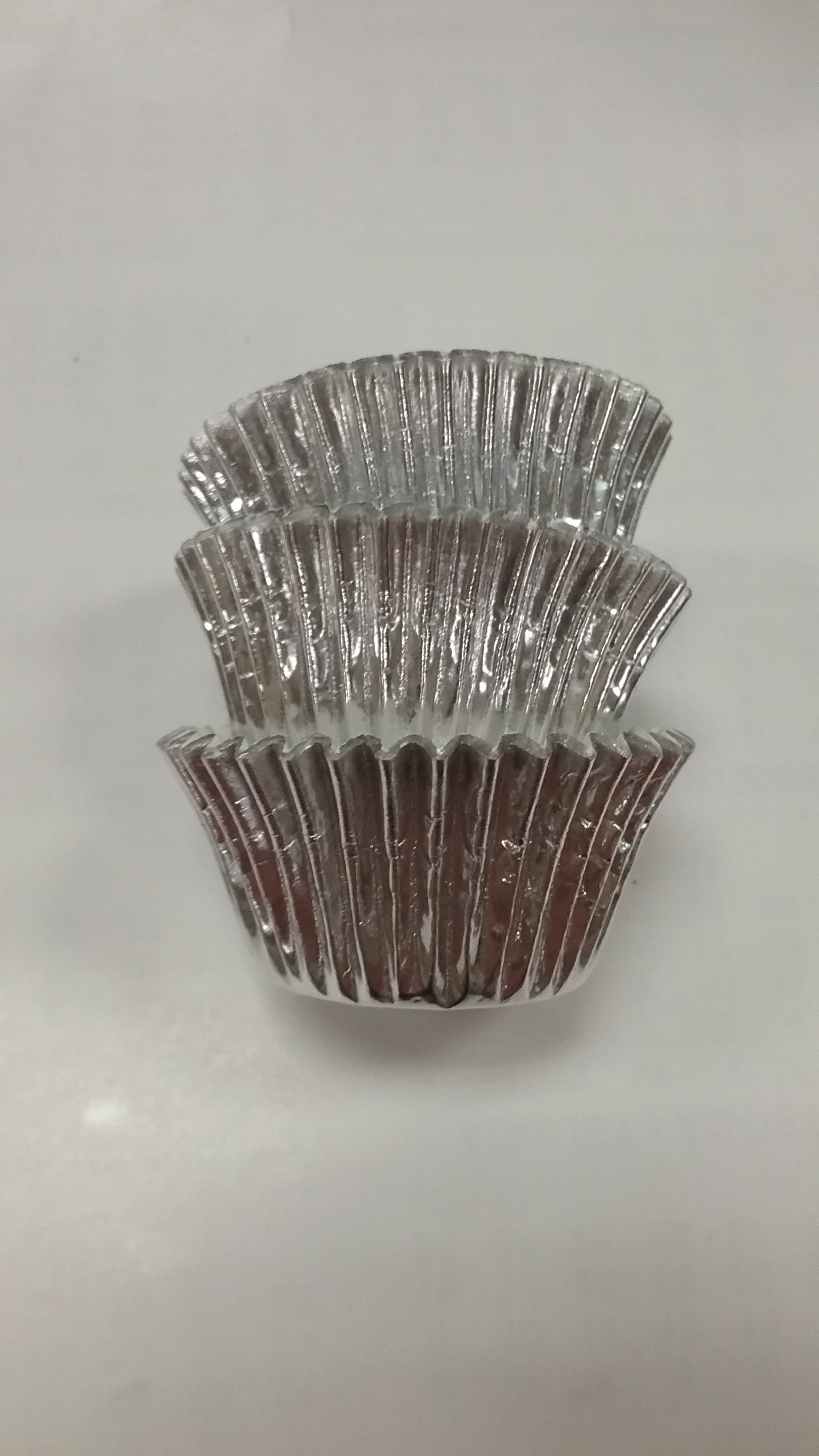 Silver or Gold Foil Mini Baking Cups