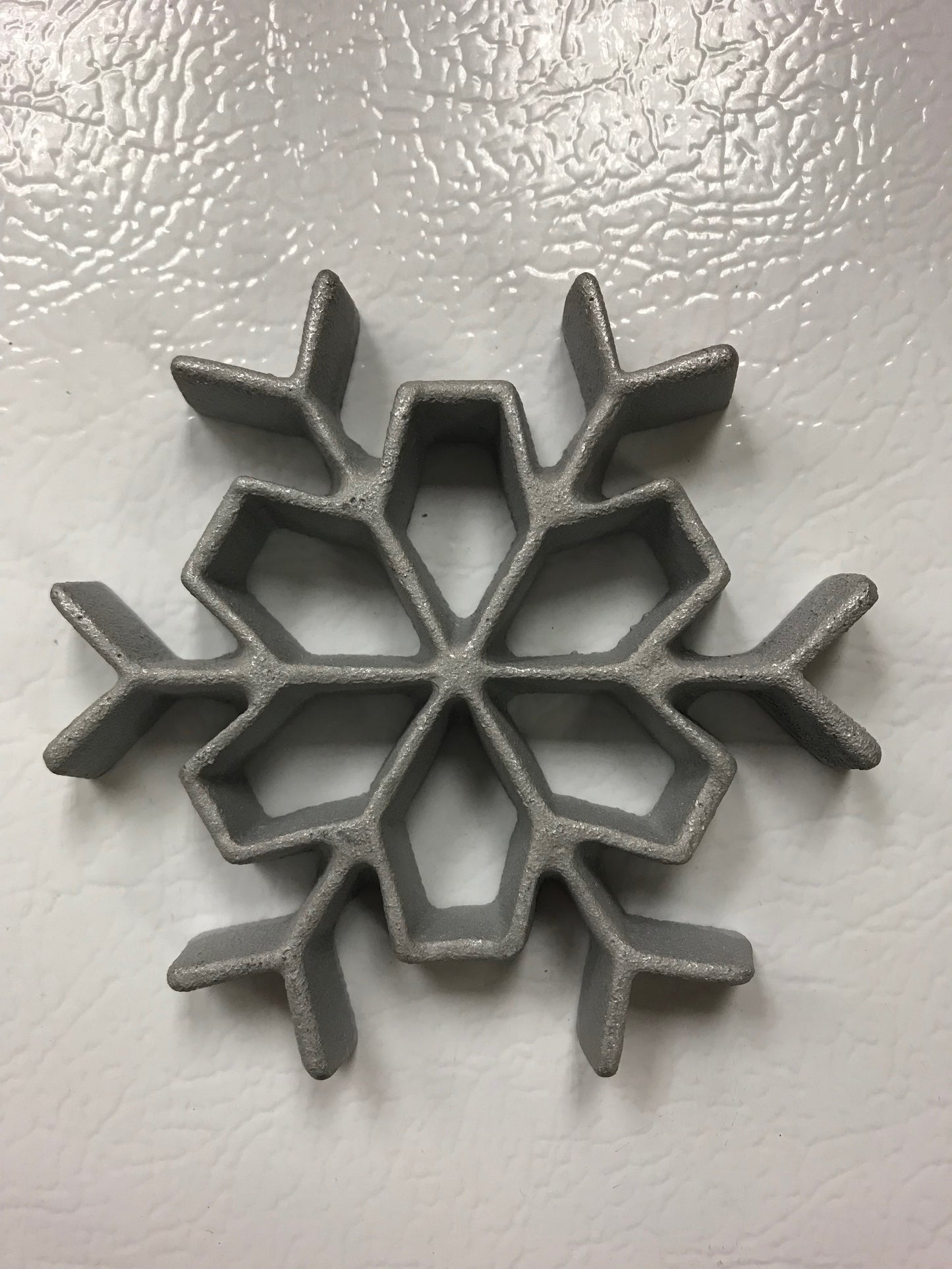 Snowflake Rosette Iron